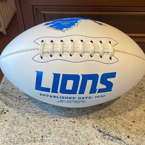 Detroit Lions signature ready collectible football.  NFL. Certified